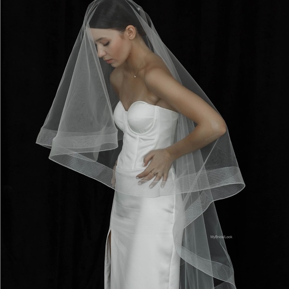 Elegant White Bridal Veil main image 7